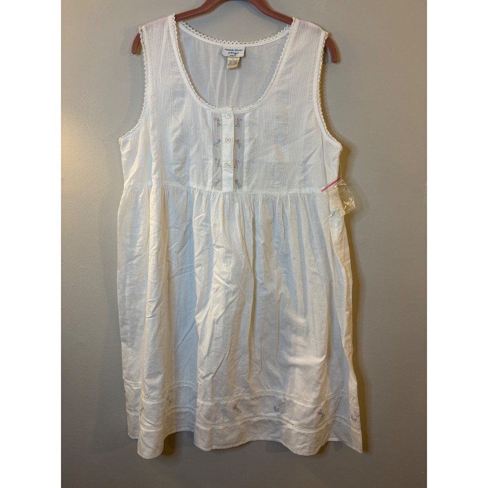 NEW Amanda Stewart White Cotton Embroidered Nightgown L Traditional